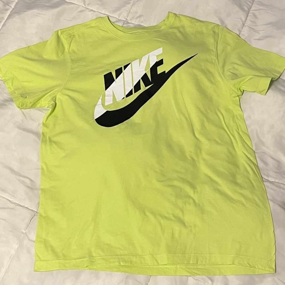 Men’s Nike t shirt